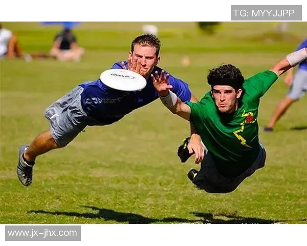 黄敏独家分享飞盘技巧与心得体会助你轻松掌握这项运动的乐趣与魅力 黄敏独家分享飞盘技巧与心得体会助你轻松掌握这项运动的乐趣与魅力