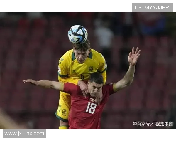 足球明星勇斗小偷视频曝光引发网友热议与点赞 足球明星勇斗小偷视频曝光引发网友热议与点赞