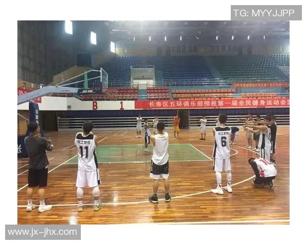 重庆篮球队在邀请赛中的个人能力分析与表现评估 重庆篮球队在邀请赛中的个人能力分析与表现评估